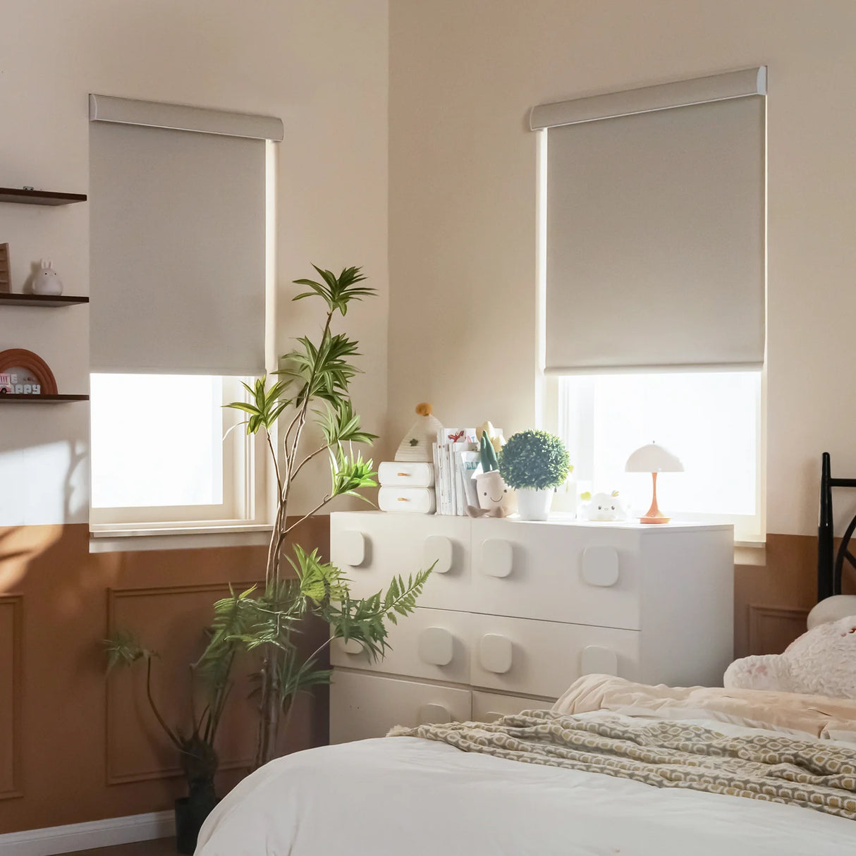 Hardwired Motorized Roller Shades 100% Blackout Essential