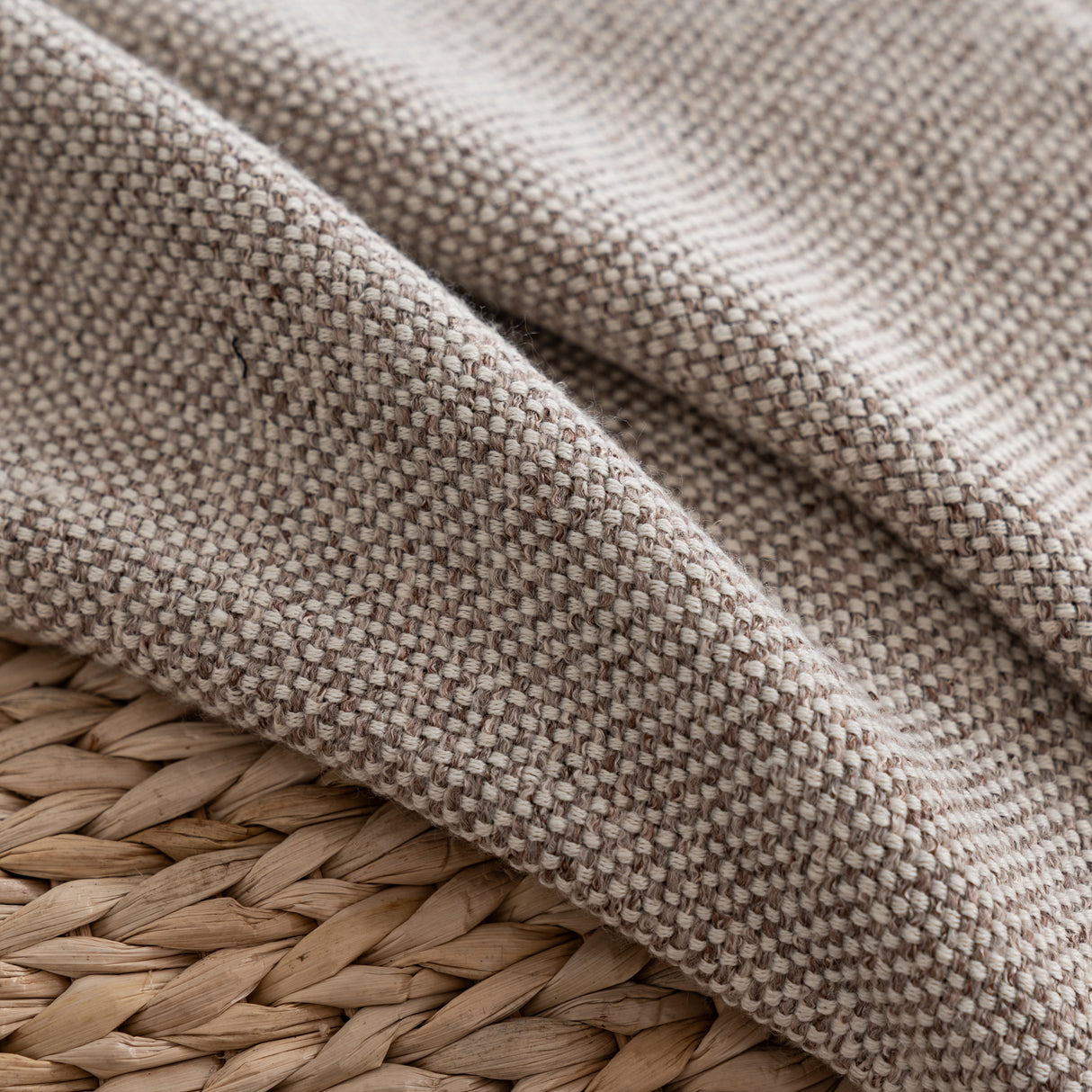 Avenna Woven Linen-like Texture Curtain Pleated
